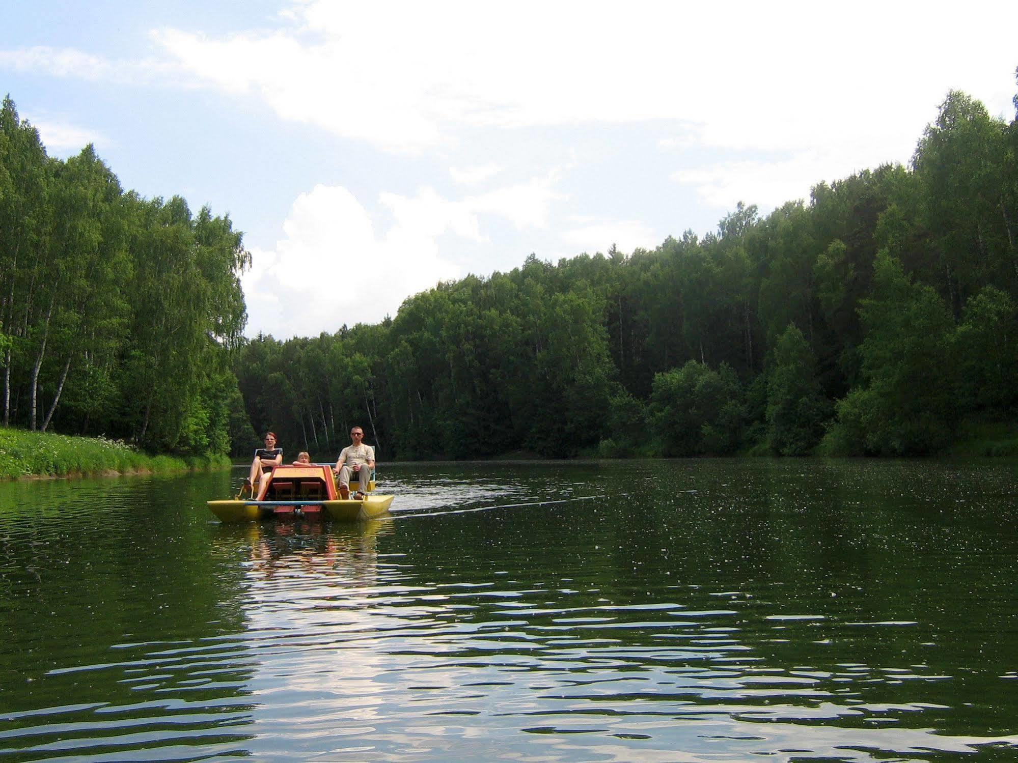 Golden Lakes Village Ardennes Boussu-lez-Walcourt Экстерьер фото